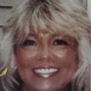 Meet your Posher, Sandy